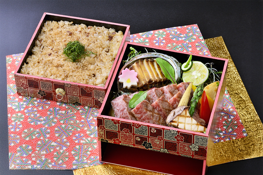 常陸牛ステーキ&あわび弁当