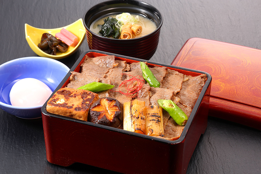 常陸牛すき焼重